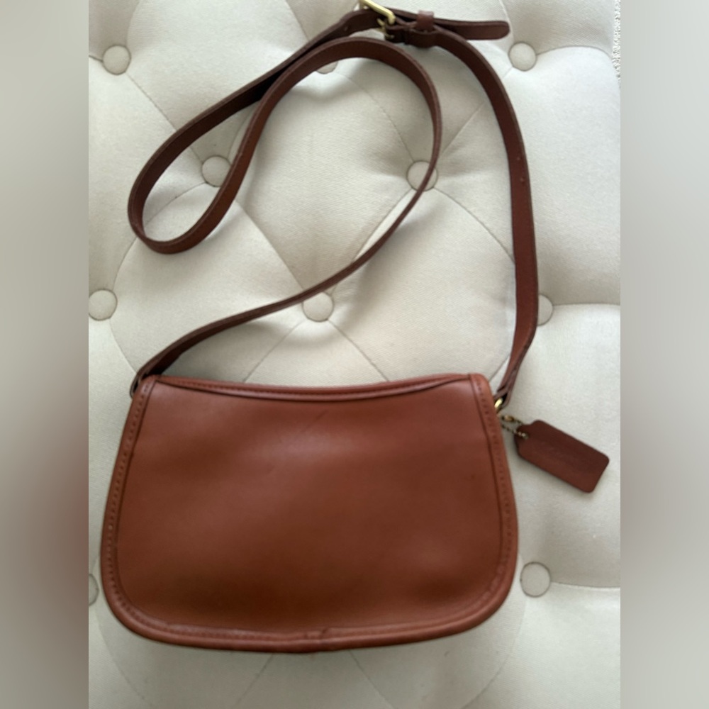 COACH Classic Tan Leather Crossbody Bag - Vintage - Great condition!